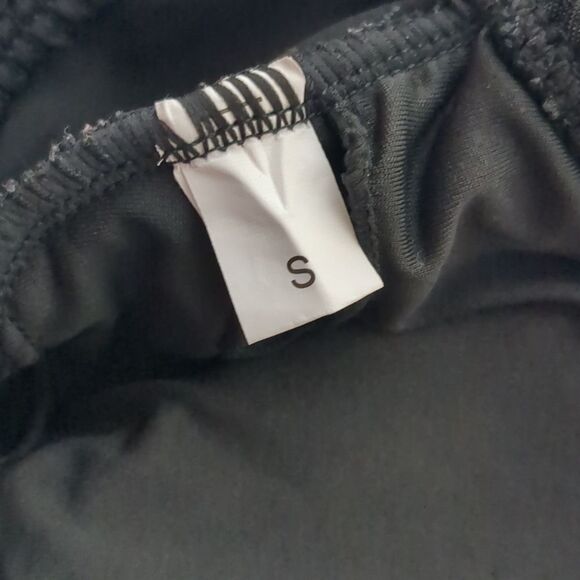 Women's Black One-Shoulder Cut-Out Textured Fabric Swimsuit Size XS - Picture 3 of 8